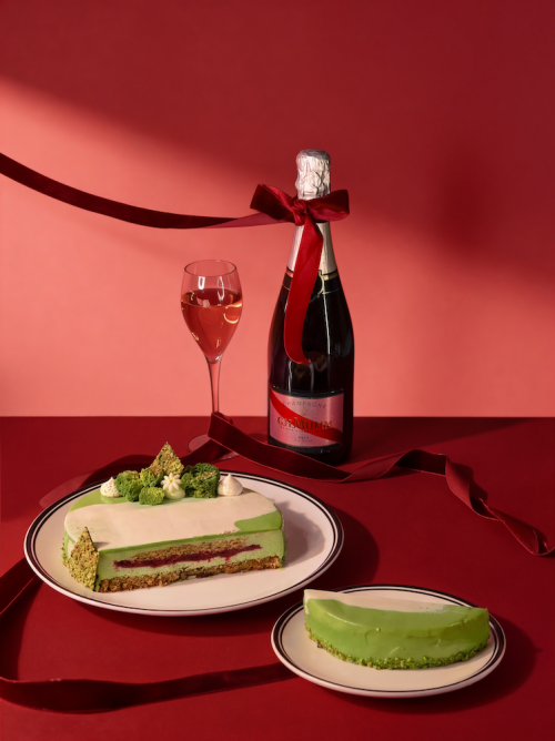 Extra Virgin Olive Oil Sponge with Pistachio Mousse